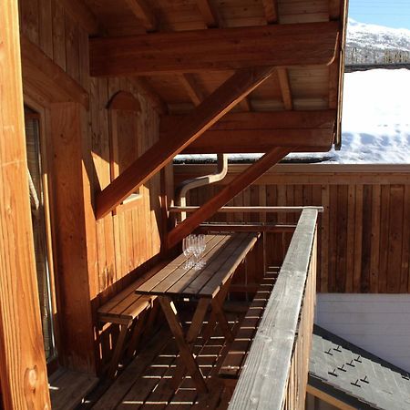 Cosy 4 Bedroom Chalet With Hot Tub Saint-Marcel  Exteriér fotografie