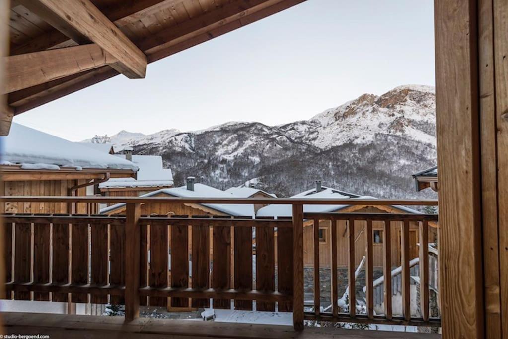 Cosy 4 Bedroom Chalet With Hot Tub Saint-Marcel  Exteriér fotografie